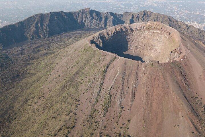 Vesuvio Gran cono + Wine Tasting & Lunch + Transfer from Naples - cover photo