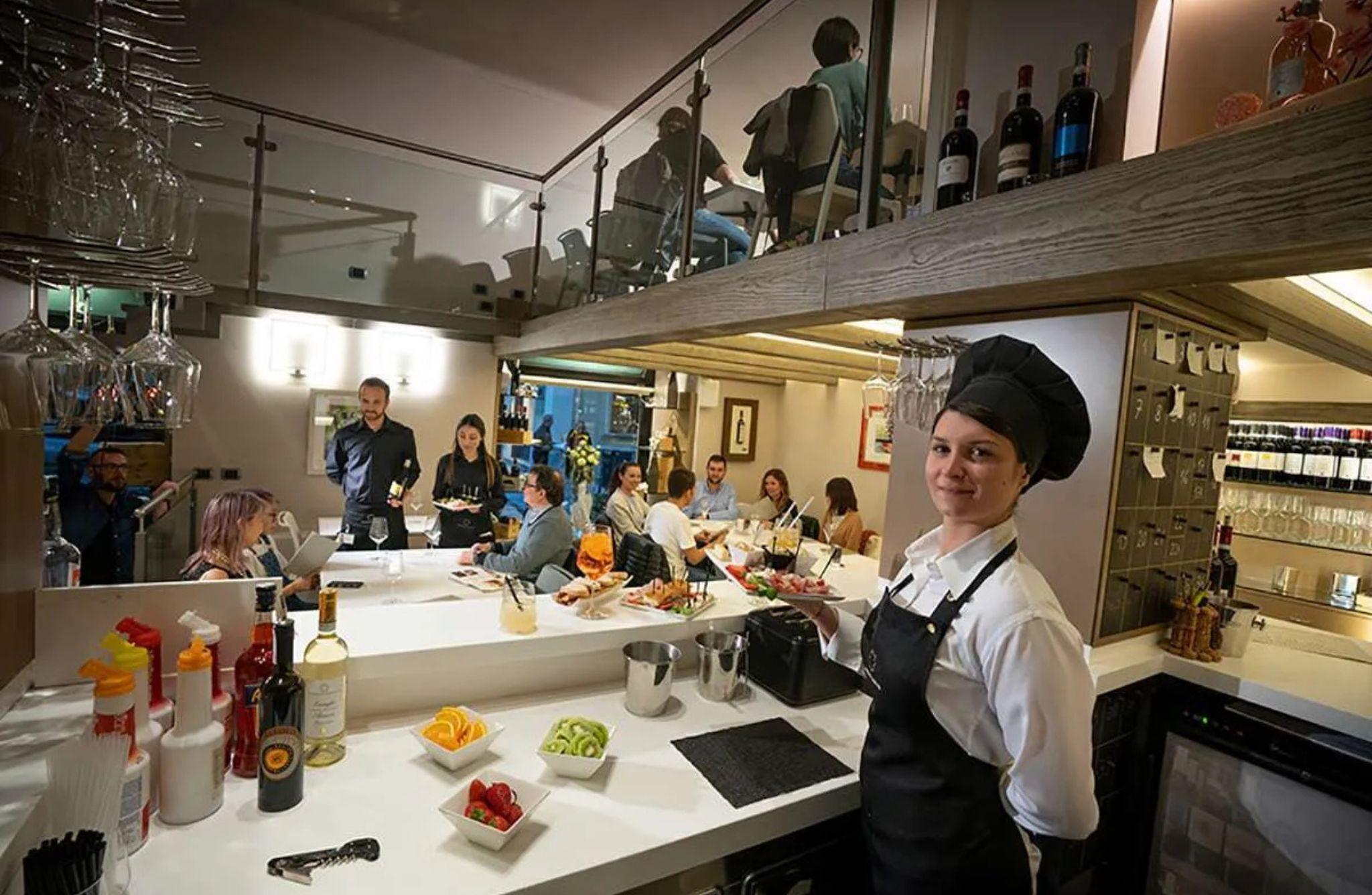 Luxury Wine Tasting with Finger Foods in Alba City Center - photo 2