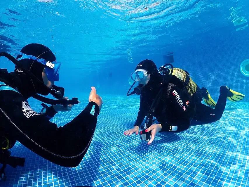 PADI Open Water Course - photo 5