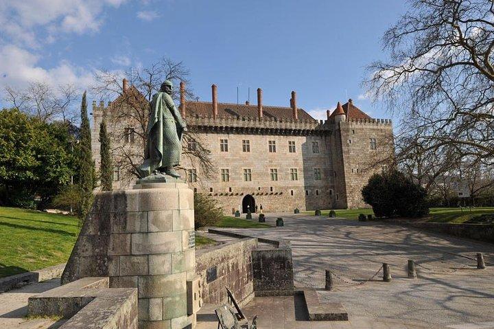 Guimarães Medieval Walking Tour - cover photo
