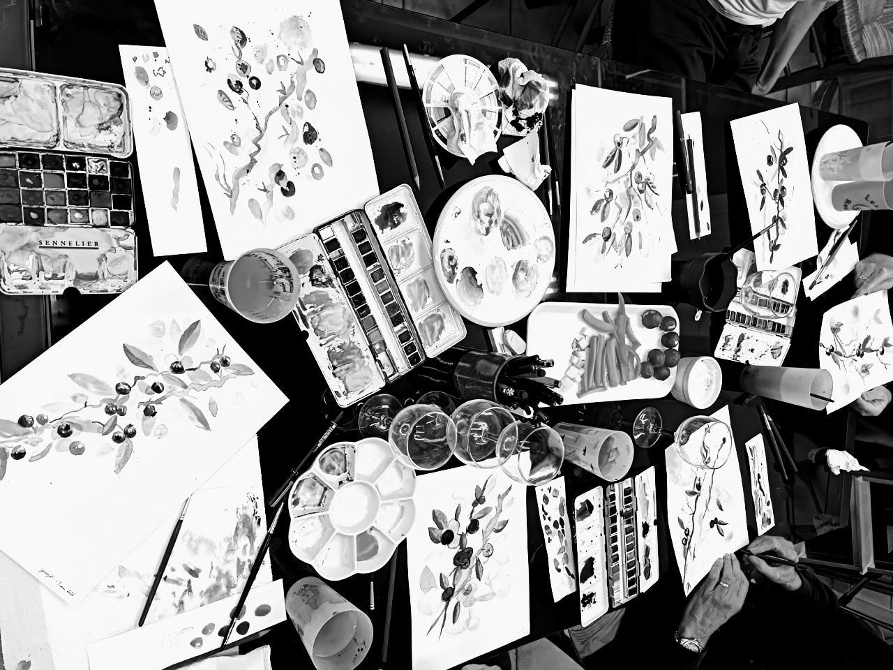 Barcelona Sip & Paint — Friday Social - photo 2