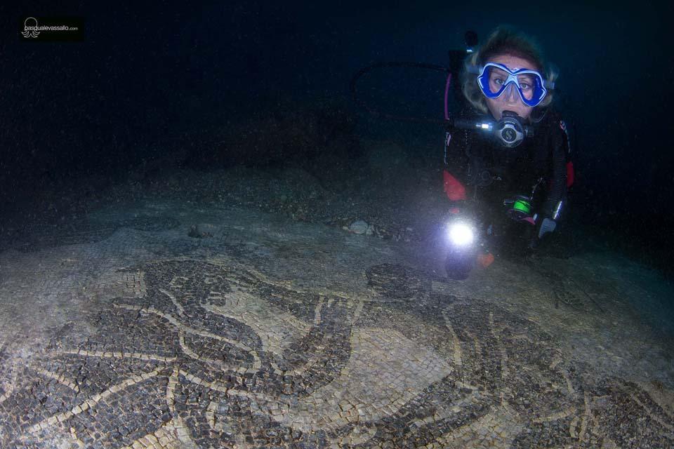 Double Dive in the Park of Baia - photo 2