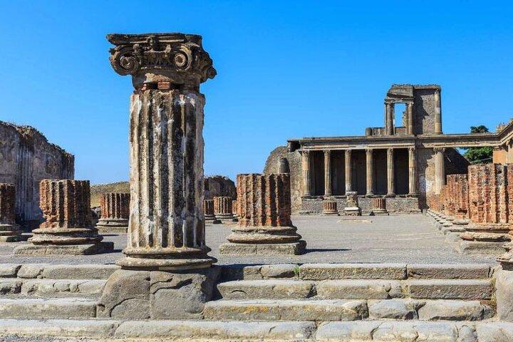 Best of Naples & Pompeii Private Tour w/Luxury Car, Guide, Tkts! - photo 3