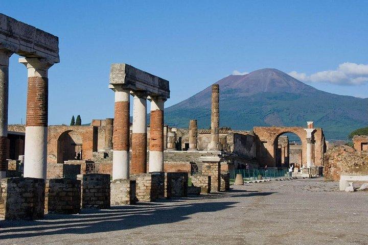 Pompeii Ruins & Wine Tasting with Lunch on Vesuvius with Private Transfer - cover photo