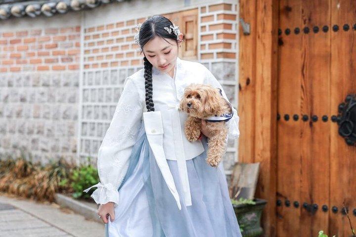 Seoul Hanbok Private Photoshoot in Gyeongbokgung Family or Group - photo 5