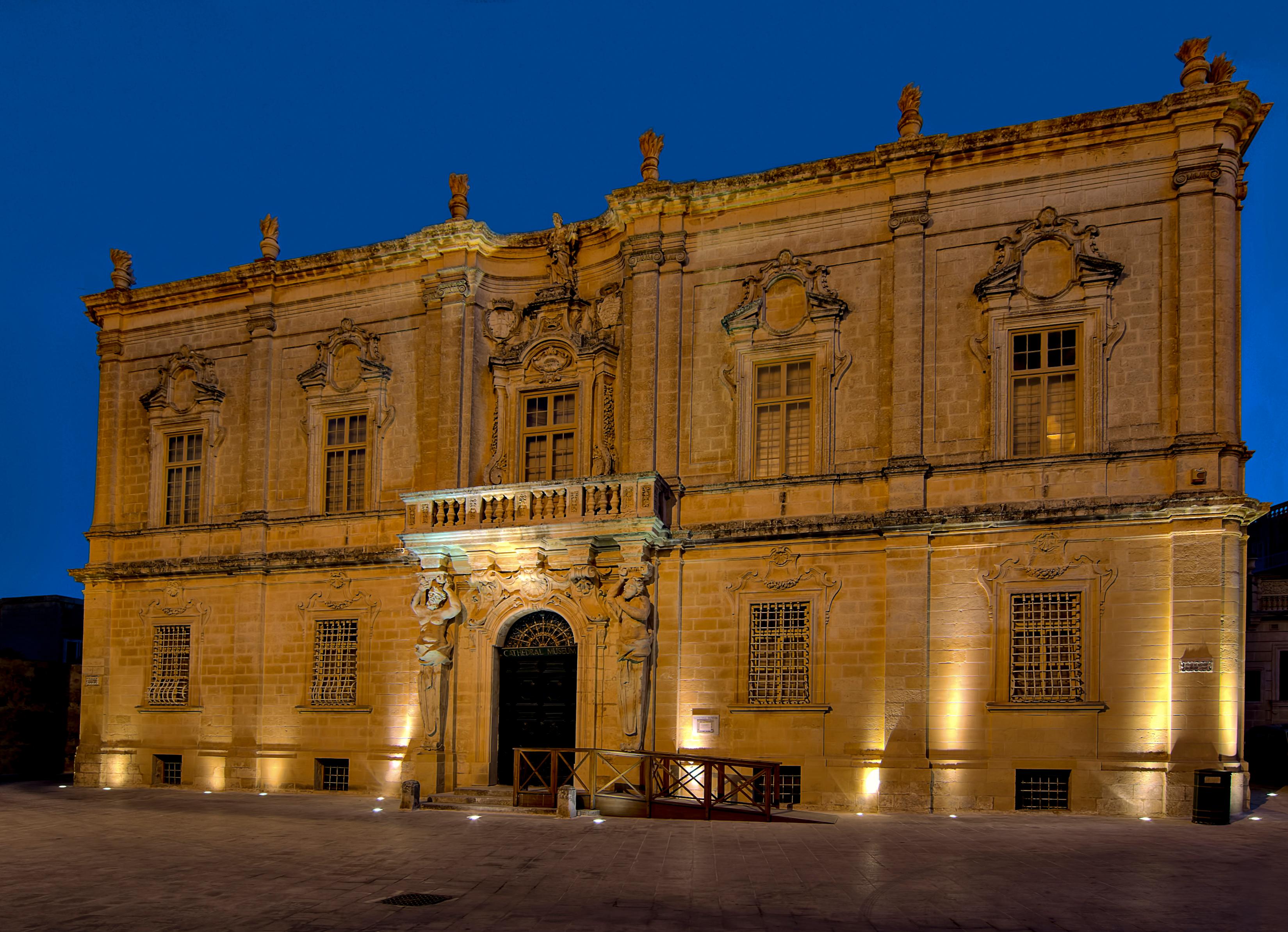 Malta Under the Stars | Coach Night Tour - photo 3