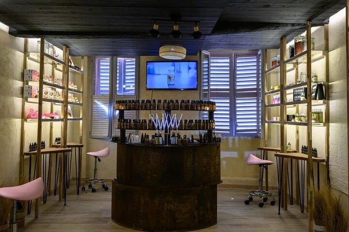 Grasse: 100% natural perfume creation workshop - photo 2