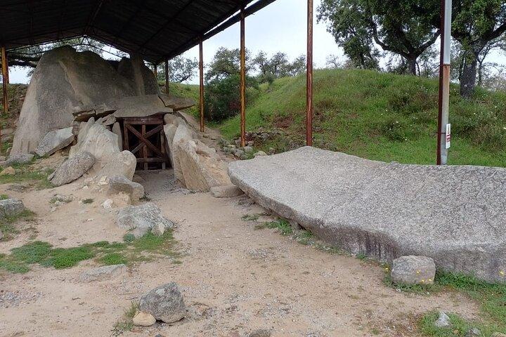 Évora Prehistory Megaliths & Ancient Landscapes Private Tour - photo 2