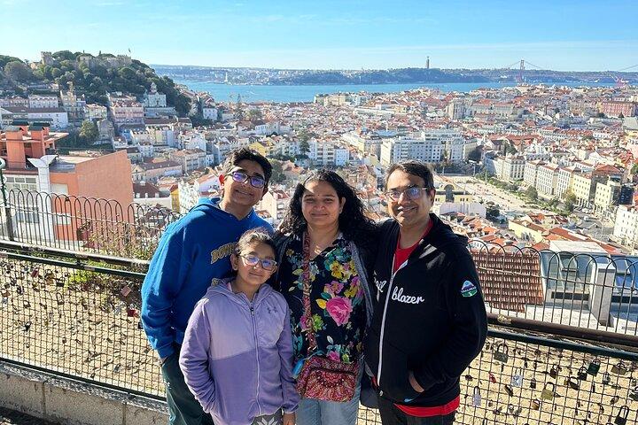 2 Hours Panoramic Tuk Tuk Tour of Lisbon's Top Viewpoints - photo 2