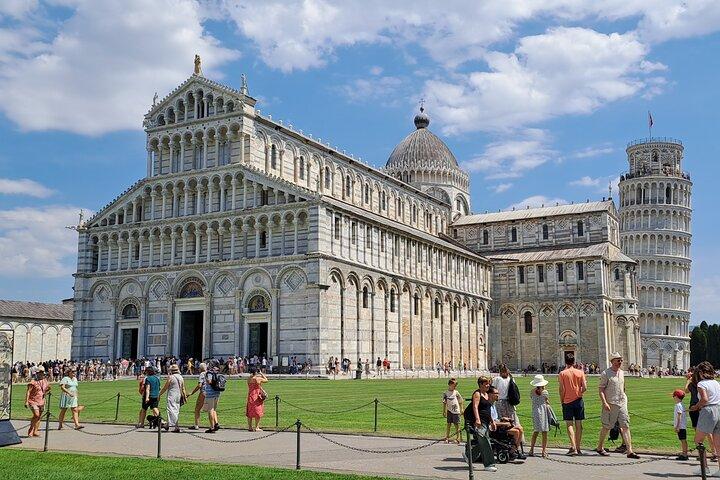 Pisa's Leaning Tower Climbing, Cathedral, Cemetery and Baptistery guided visit - cover photo