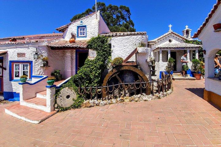 Sintra & The Amazing Dream Villages Tour - photo 3