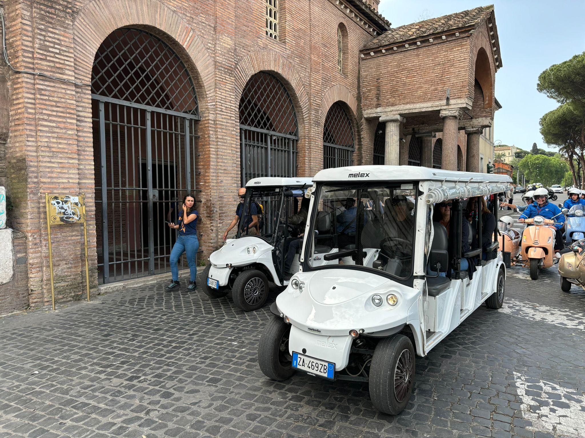 Tour golfcart Roma: Un viaje por la ciudad eterna - photo 2