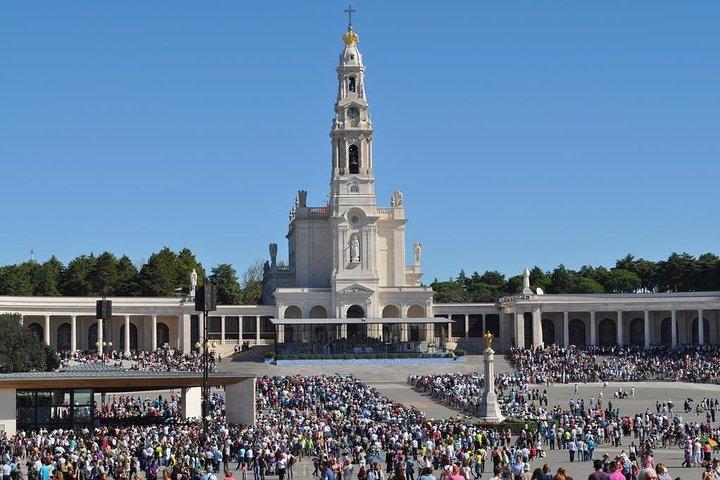 Private Tour of Fatima, Nazareth and Óbidos *Private Tours* - photo 2