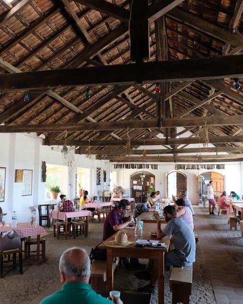 Évora ou Montemor: Visita a fábrica de Cortiça e Herdade Alentejana com almoço incluído - photo 5