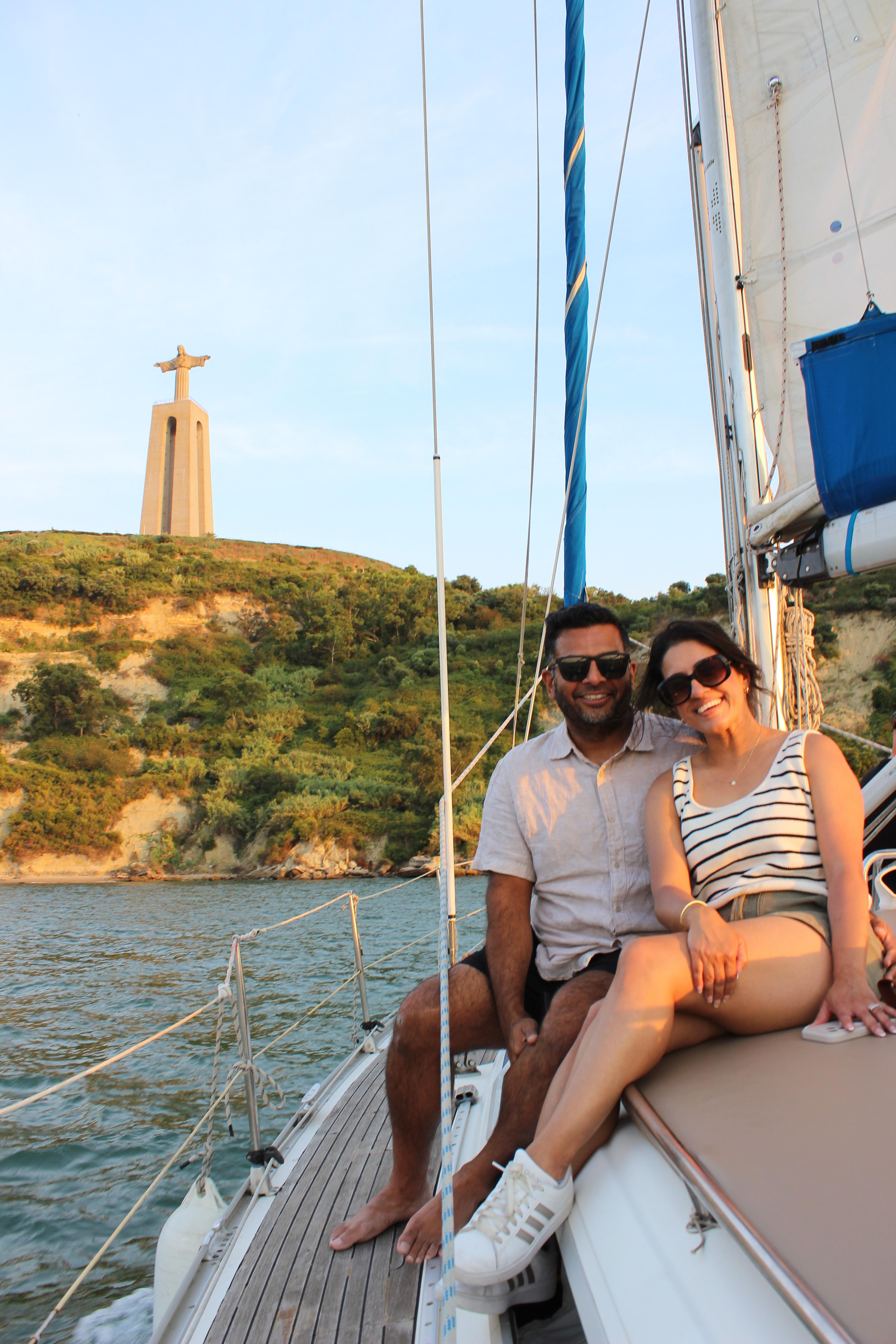 Lisbon Sunset Boat Tour – Golden Hour Cruise with Welcome Drink - photo 2