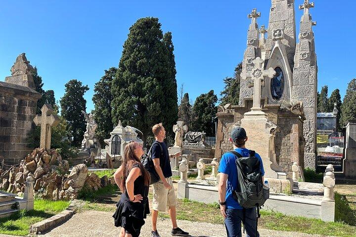 Cemetery of Montjuïc Walking Tour – Art, History & Views - photo 2