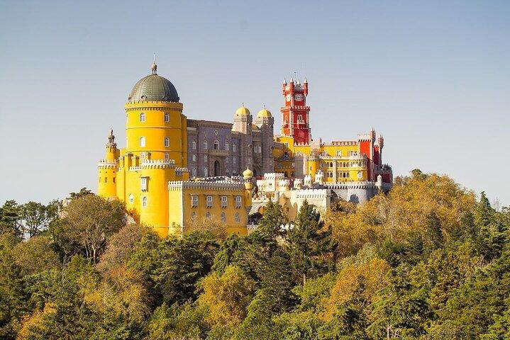 Sintra Private Tour with Pena Palace & Moorish Castle Tickets - photo 5