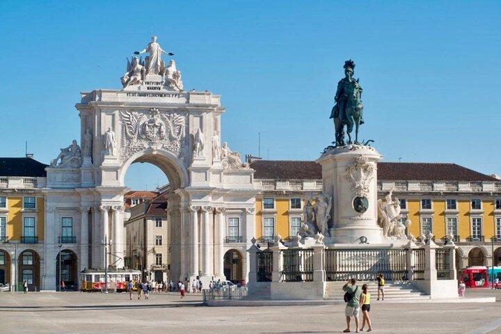 Lisbon City Private Tour With Hotel Pickup - photo 4