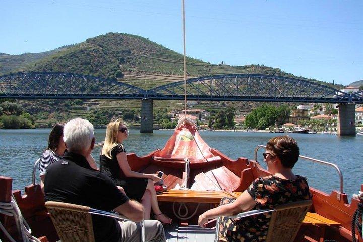 From Porto: Douro Tour with Wine, Cruise and Viewpoint Half-day - photo 4