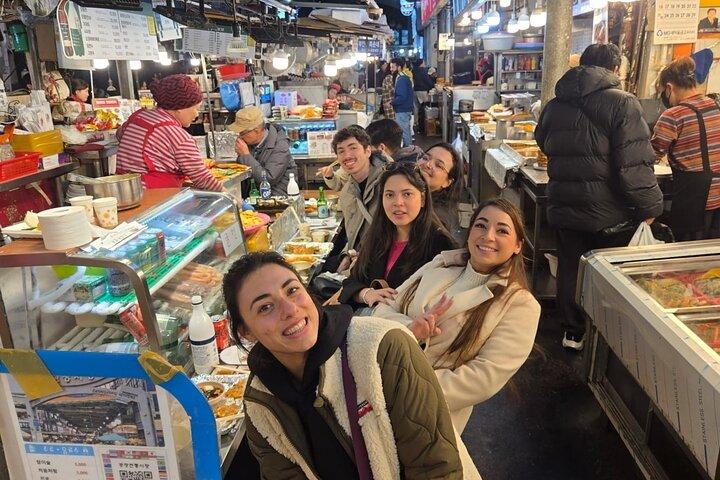 Seoul Dongmyo Flea and Gwangjang Market Tour - photo 3