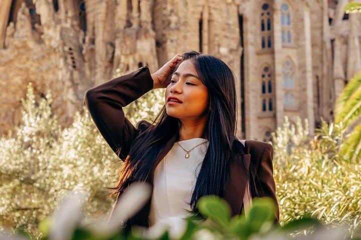 Timeless Barcelona: Your Personal Photoshoot - photo 2