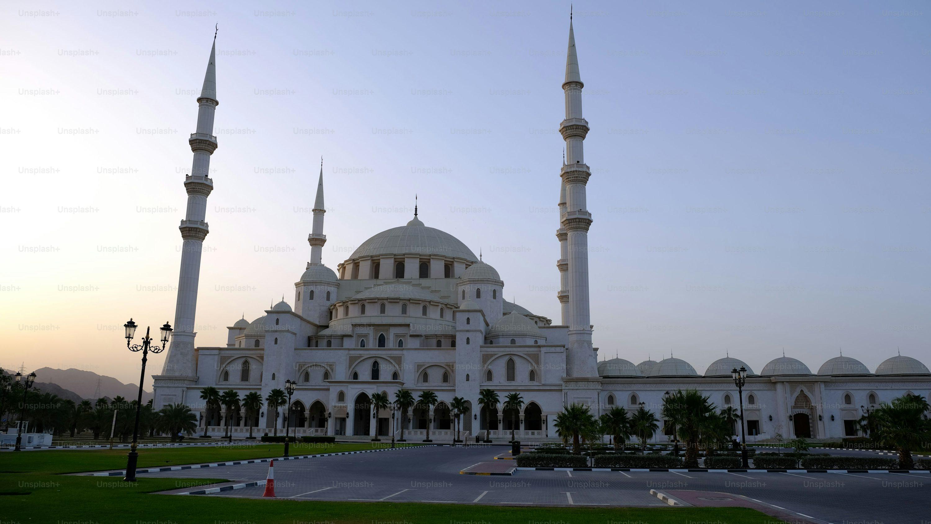 8 nights 9 days Dubai & Fujairah holiday package in 5 star hotel - photo 3