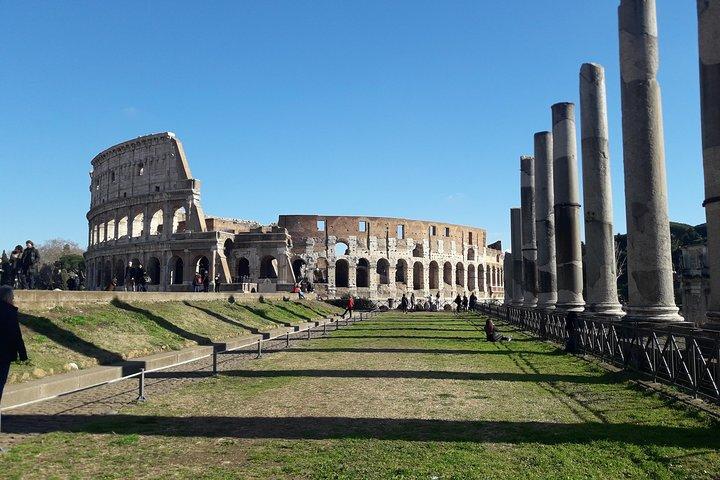 Heyday Rome Private Tour: 7,5 hours w/Deluxe Car Guide & Lunch! - photo 3