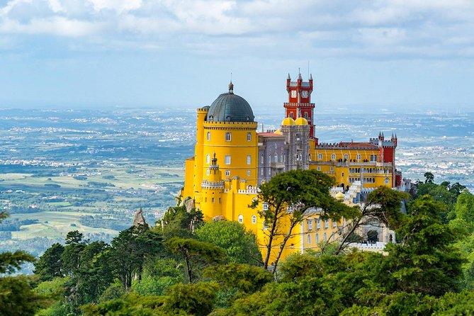 Excursao para grupo pequeno em Sintra e Cascais saindo de Lisboa - cover photo