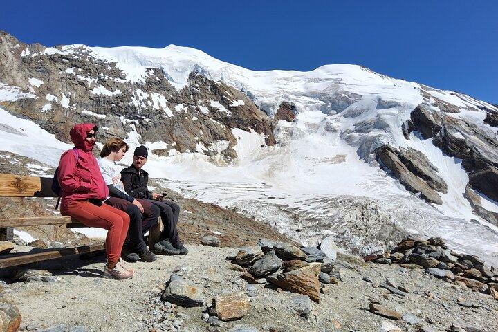 Swiss Alps from Zurich Airport: Zermatt, Jungfrau and Hidden Gems - photo 3