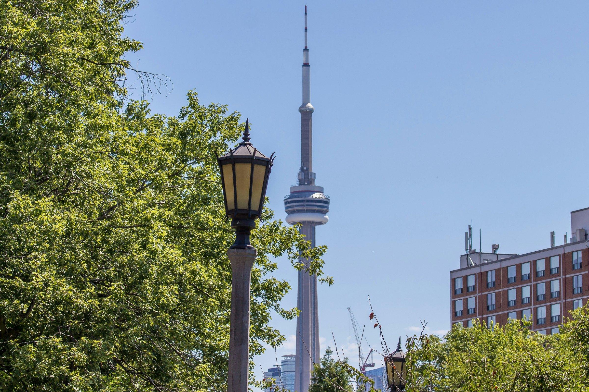 CN Tower and Toronto Waterfront Self-Guided Audio Walk: Union Station, the SkyDome and Harbourfront - photo 2