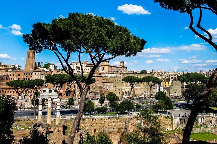 Experience Magic Sunset light on the Roman Forum with Aperitivo - photo 2
