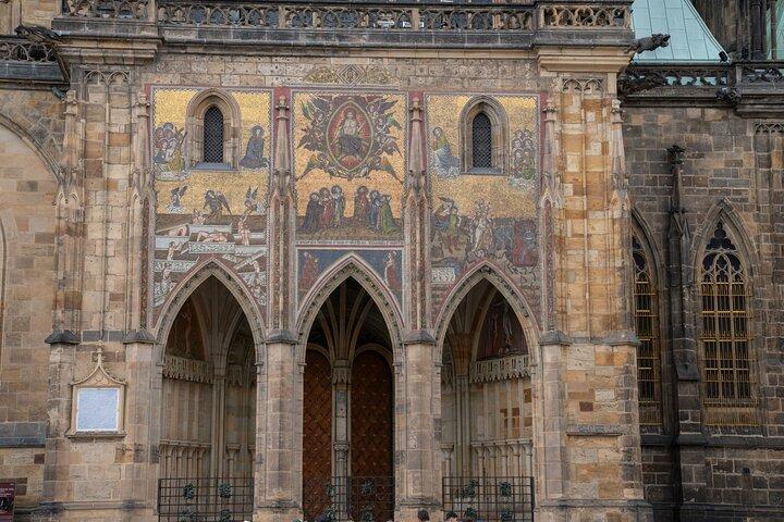Prague Castle complex: Small-group Introduction tour - photo 4