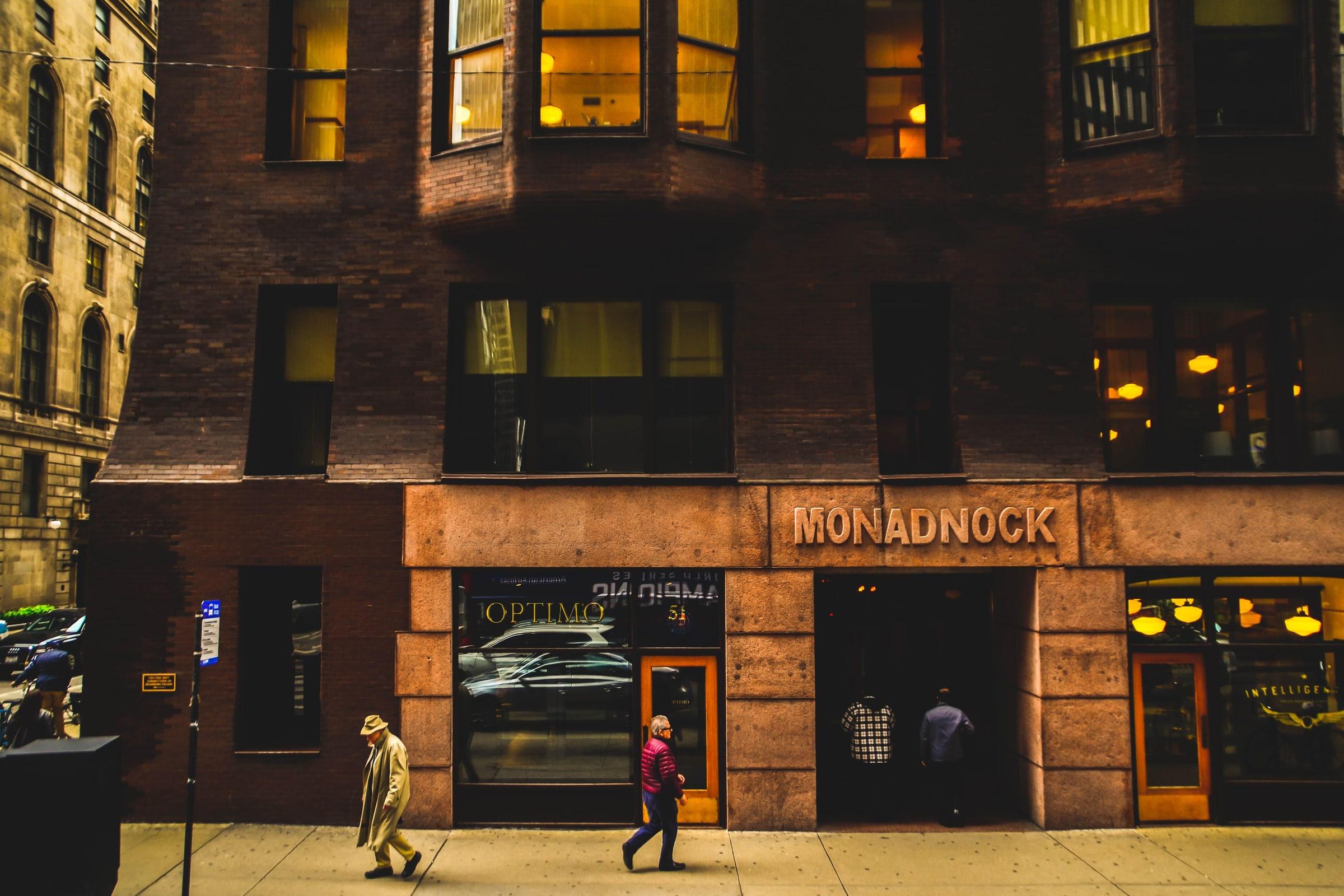 Chicago Loop Architecture Self-Guided Audio Walk: Reliance, Rookery, Monadnock and the Picasso - photo 4