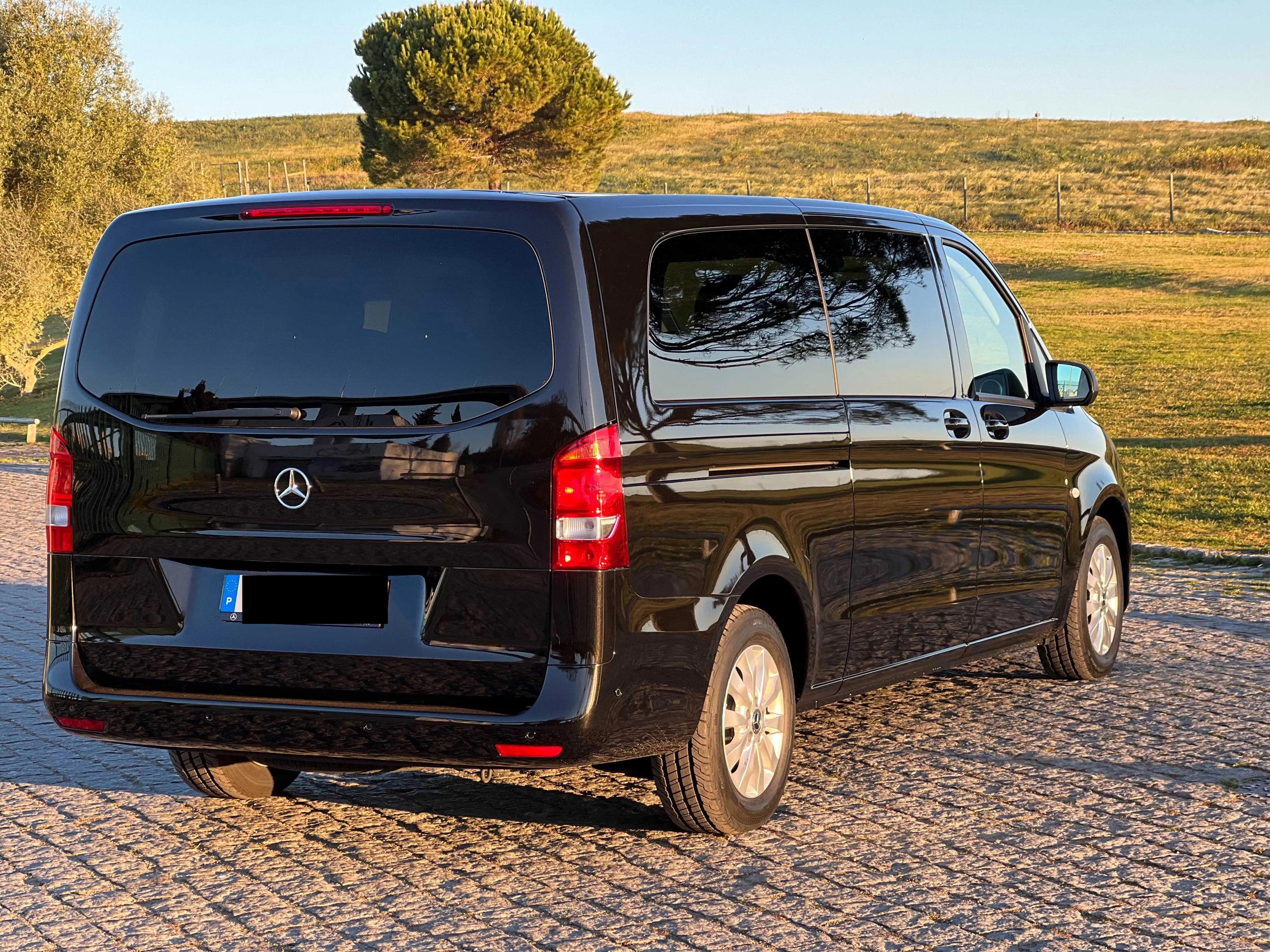 Porto to Lisbon Private Transfer With Sightseeing Stops - photo 2