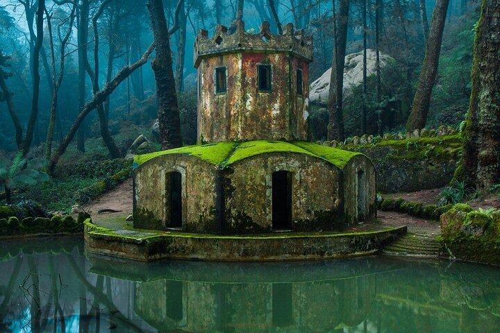Sintra Private Tour with Pena Palace & Moorish Castle Tickets - photo 2