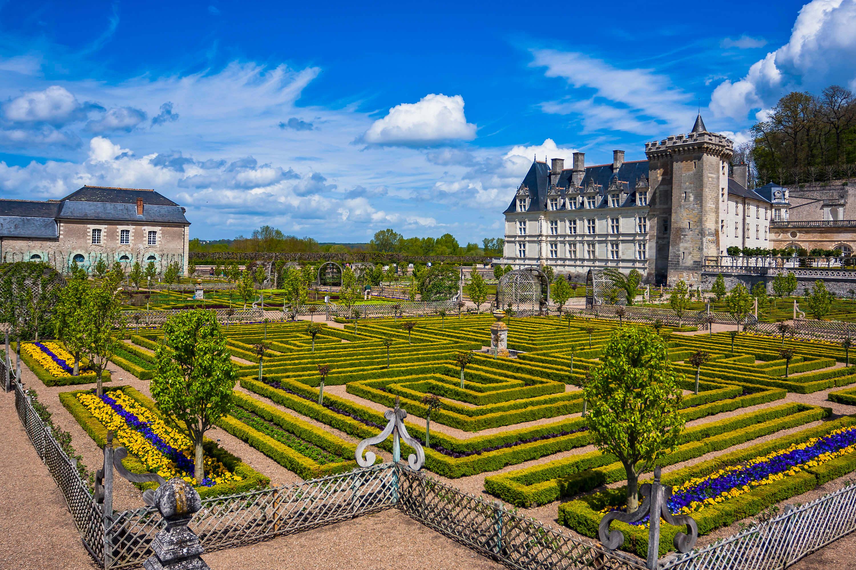 Loire Valley Castles: Self-Guided Tour with Audio Guide - photo 2