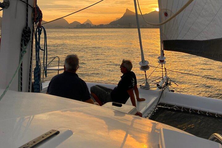 Private Tour: 5 hrs in Catamaran Sailboat with BBQ and Open Bar- Velas do Rio - photo 2