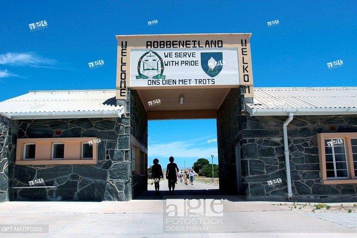 Cape town ,Robben Island and Cape Town City Tour with Table Mountain Cable Car - cover photo