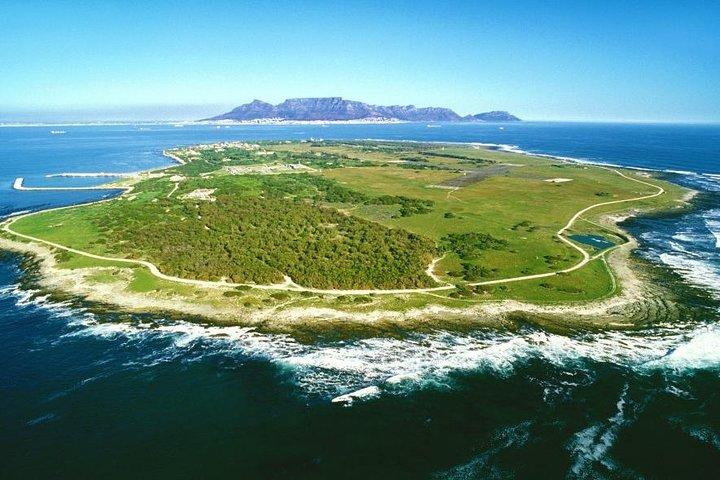 Cape Town: Private Tour Robben Island gateaway & Table Mountain Car - photo 4