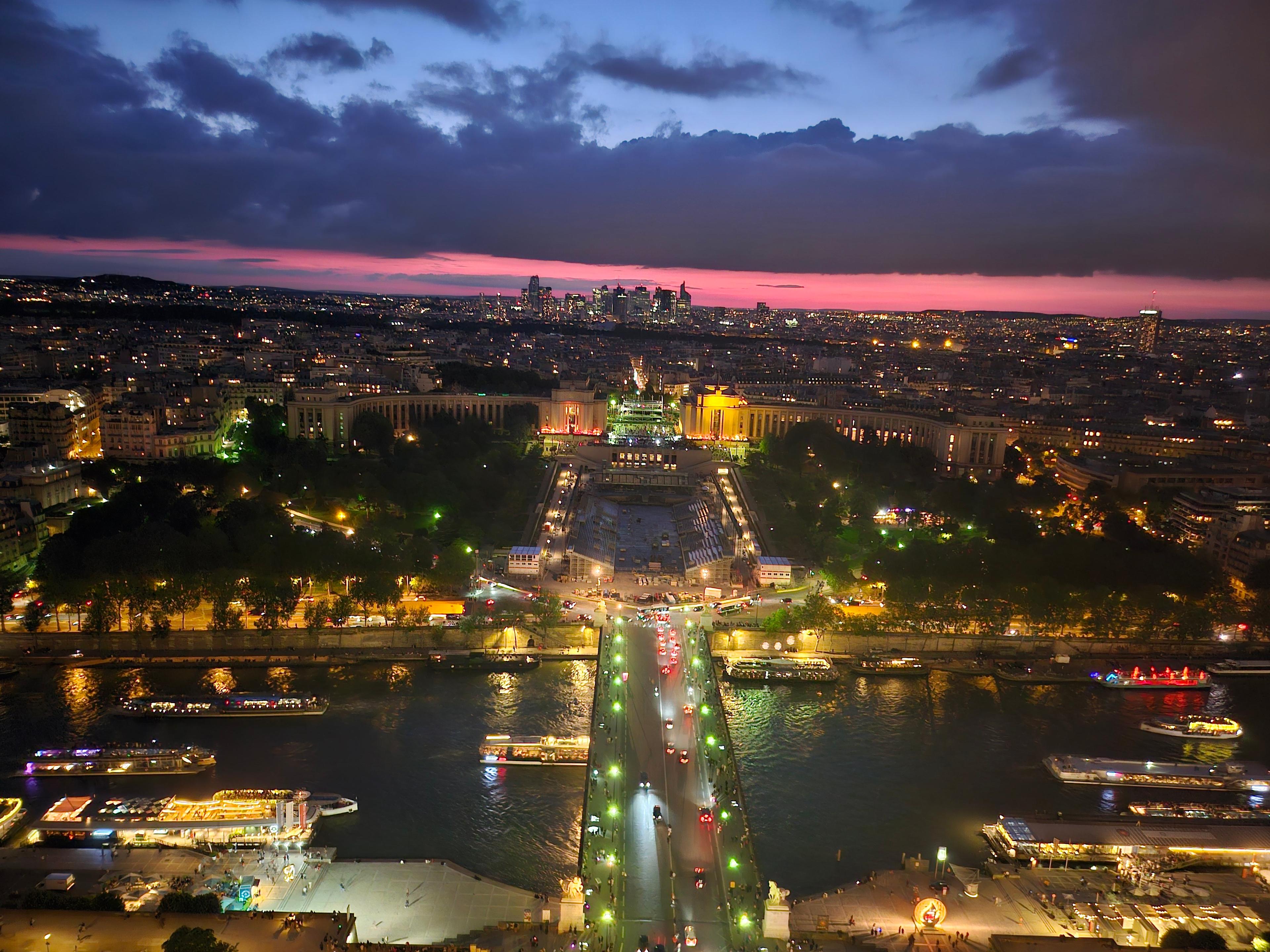 Eiffel Tower Elevator Tour (Summit Access) - photo 2