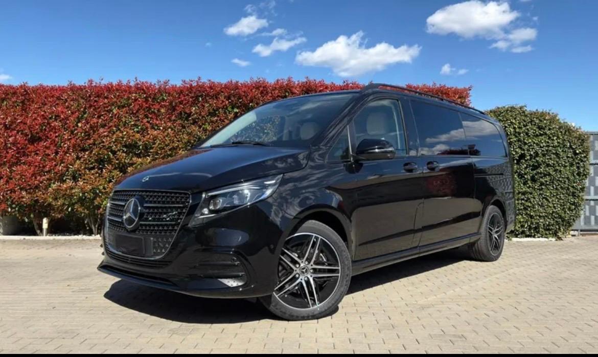 Versailles all-Inclusive guided tour with hotel Pickup in a Mercedes V-class - photo 3