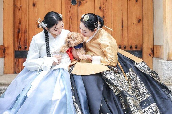 Seoul Hanbok Private Photoshoot in Gyeongbokgung Family or Group - photo 2