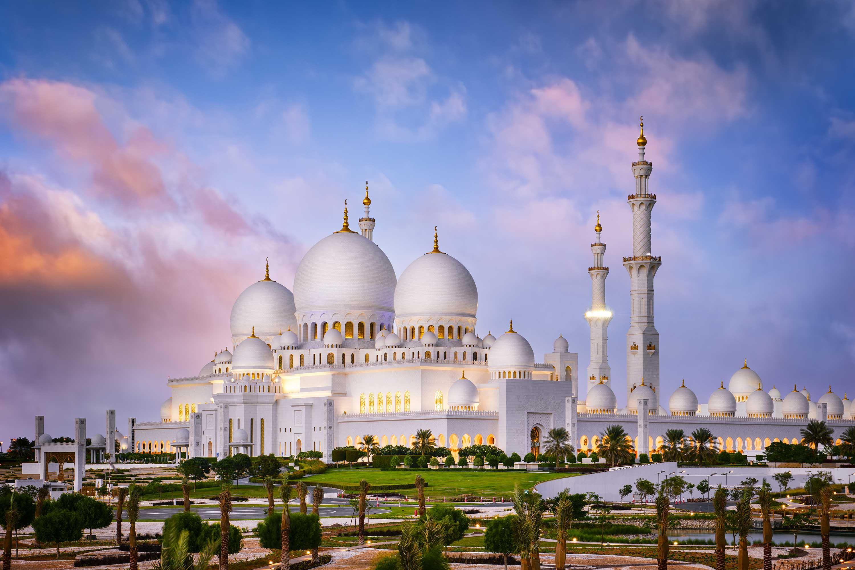 7 Nights 8 Days Dubai & Abu Dhabi Romantic Luxury Package - cover photo