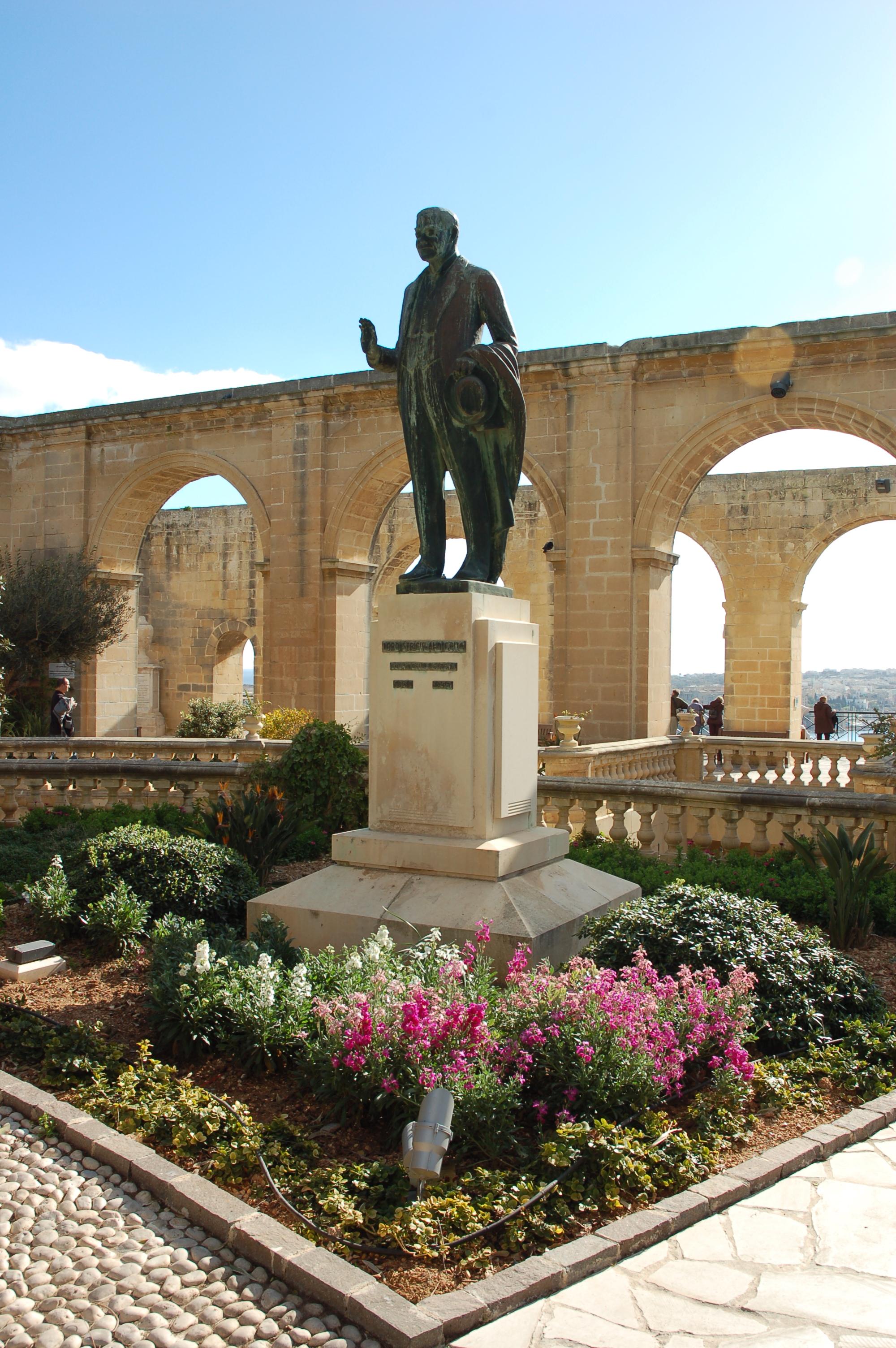 British History Tour | Second World War in Malta | Visiting Vittoriosa & Valletta - photo 2