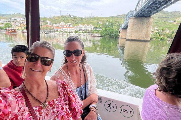 Private Boat Trip 2H with Guide and Glass of Port wine included - cover photo