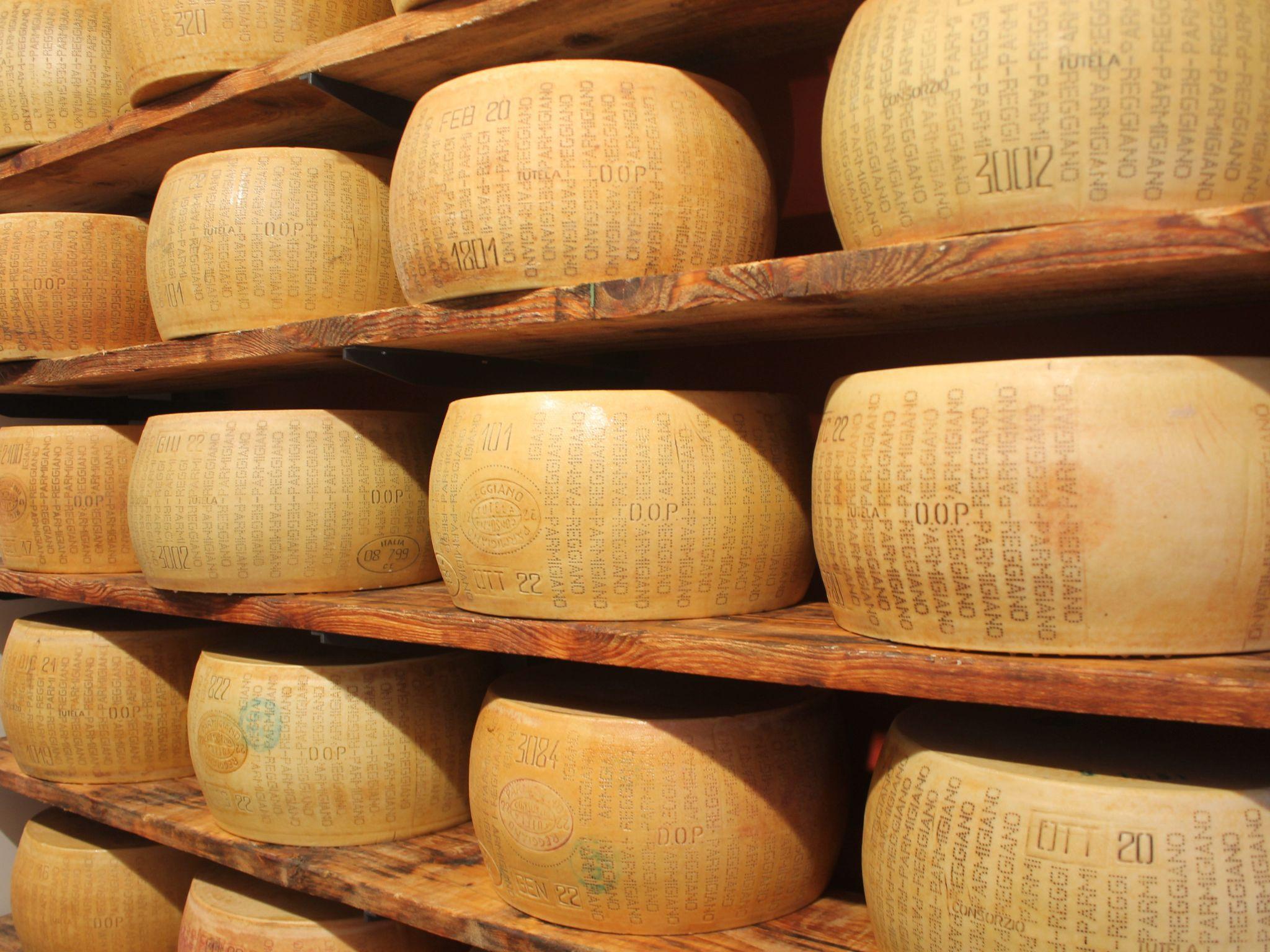 Food Tour with Tastings & Sightseeing in Parma - photo 2