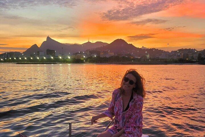 Private Tour: 5 hrs in Catamaran Sailboat with BBQ and Open Bar- Velas do Rio - photo 3
