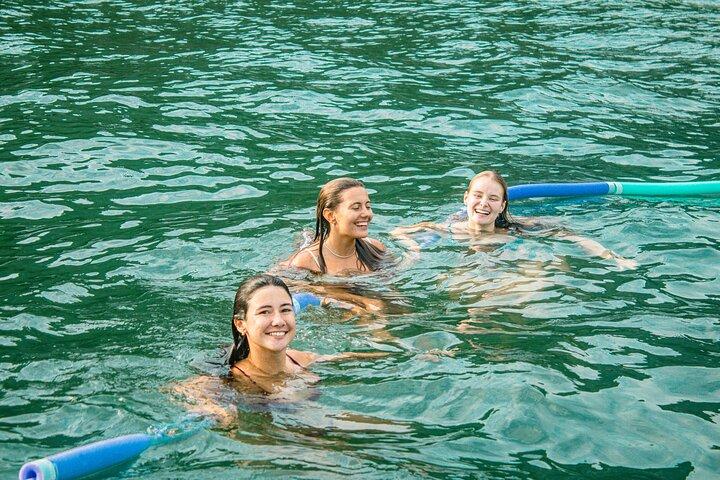 Shared Tour: 3 hrs in Catamaran Sailboat - Velas do Rio - photo 5