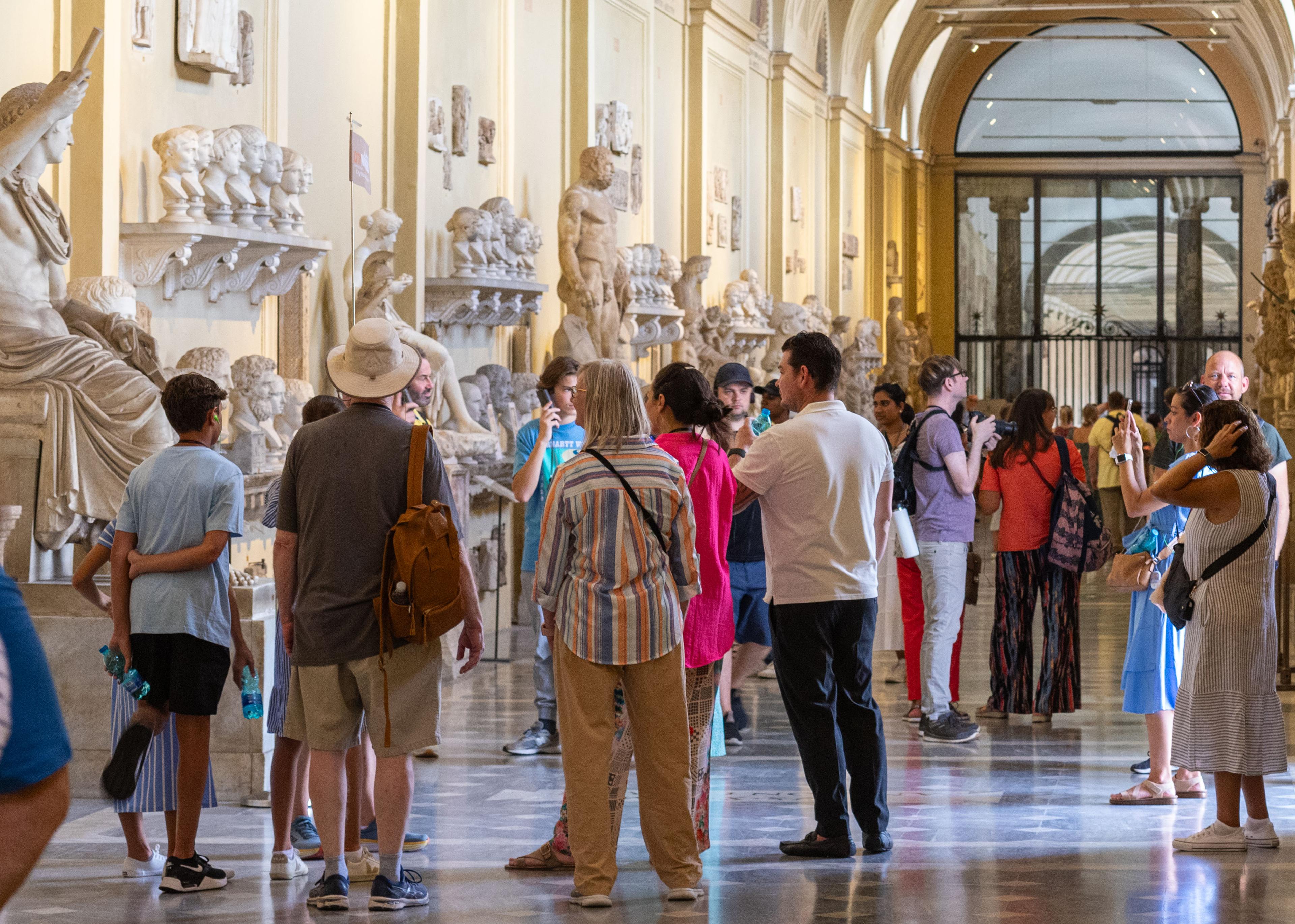 Vatican Museums, Sistine Chapel & St. Peter's Basilica Private tour - photo 3