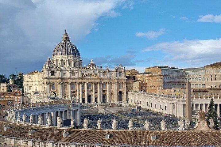 St. Peter's Basilica: Square, Dome & Papal Tombs - Skip the Line - cover photo